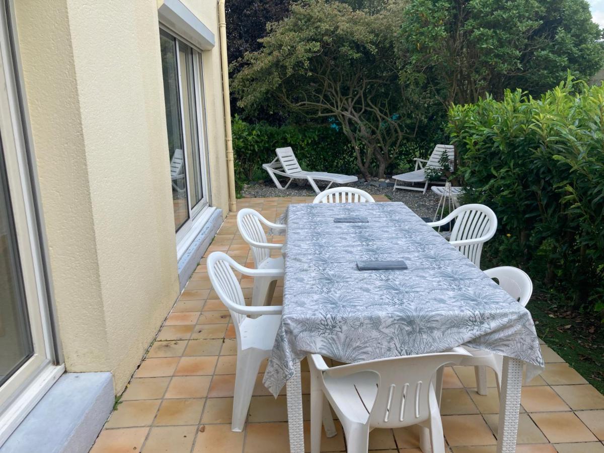 Maison Familiale Dans Une Rue Paisible Gouville-sur-Mer Eksteriør bilde
